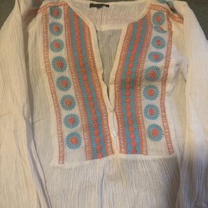 Crinkled soft cotton embroidered top